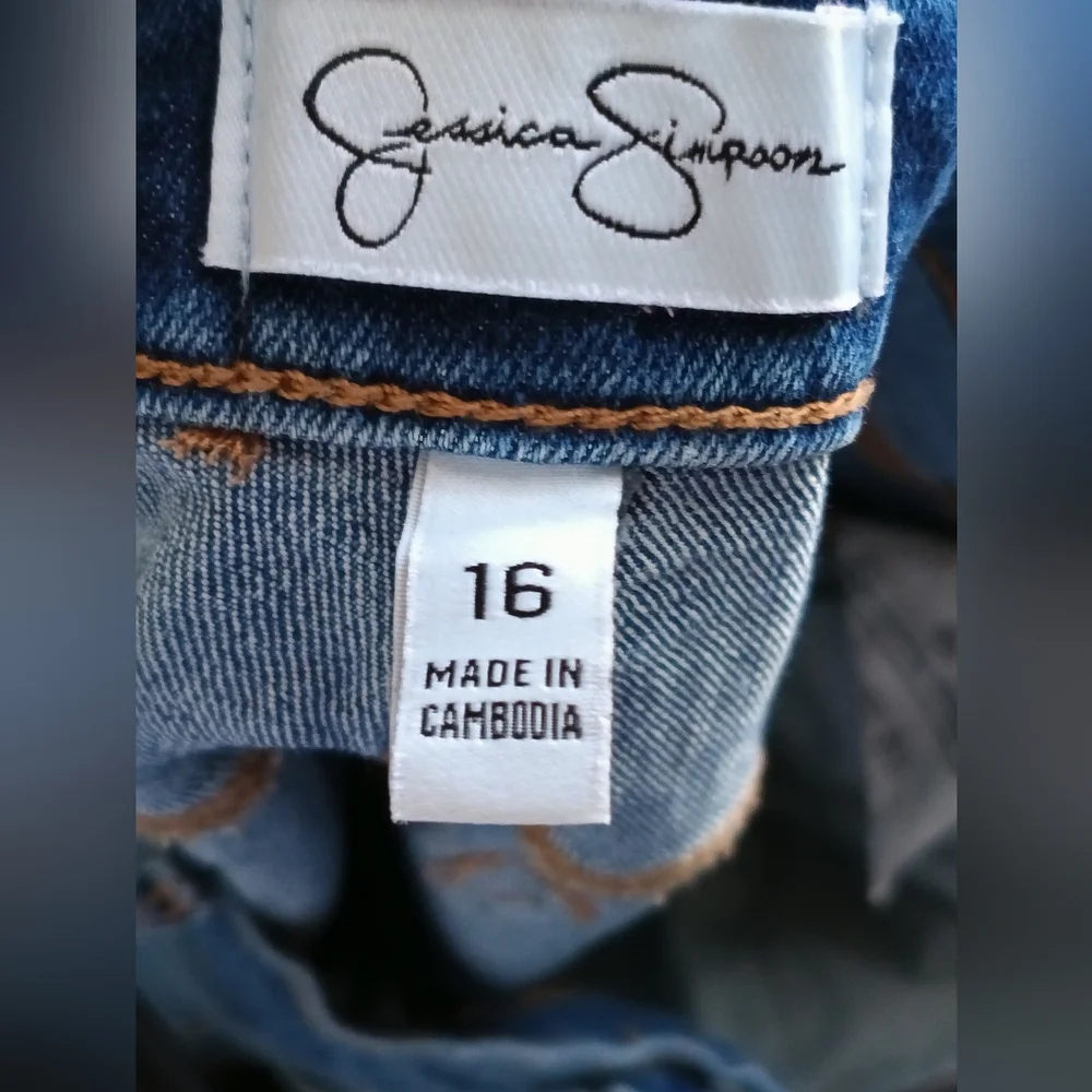 Jessica Simpson Shorts Women 16 Blue Denim Classic Academia Beach Resort Casual - Picture 2 of 3